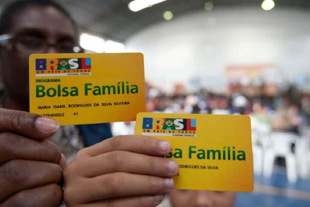 68d79ab7_bolsa-familia-2