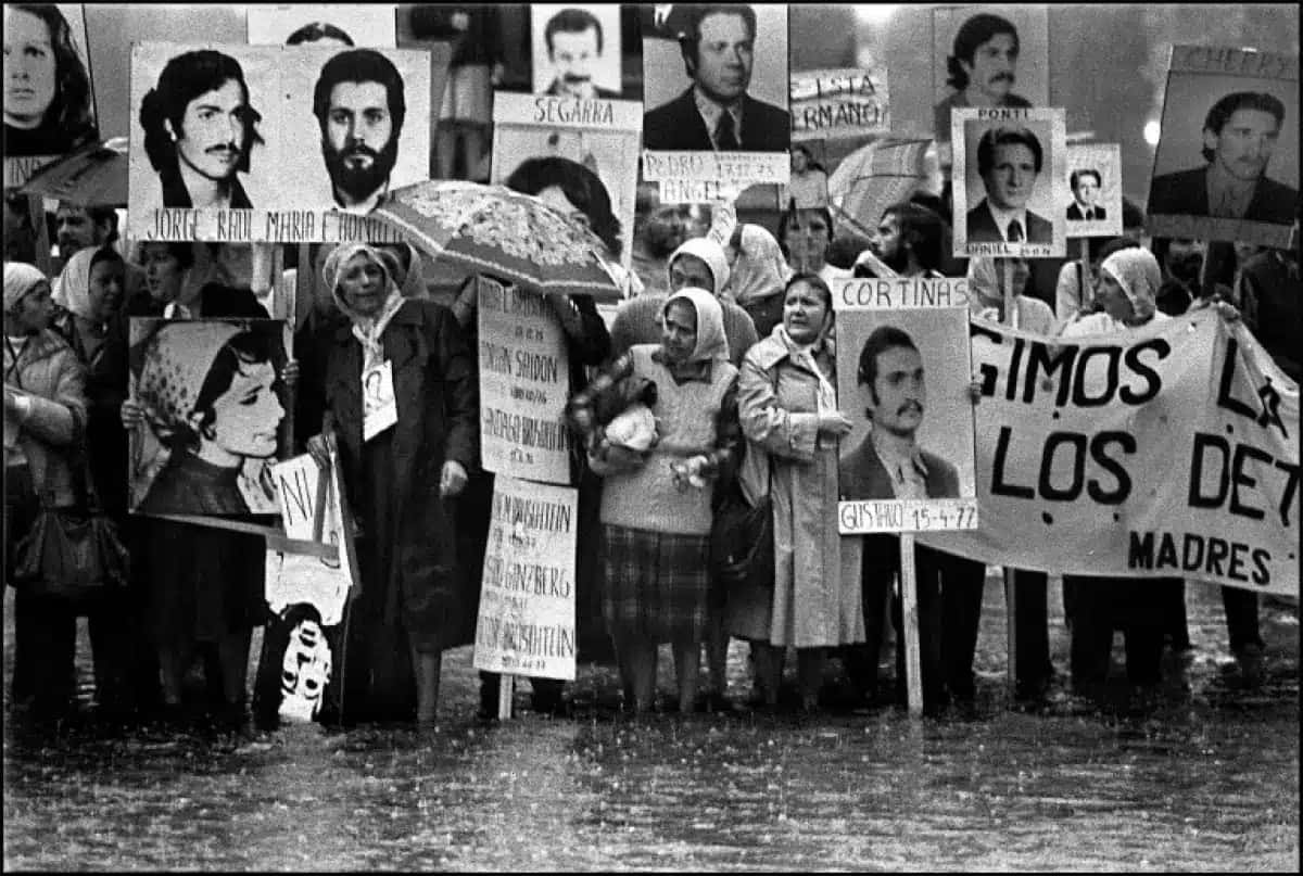 AFP__20060316__Mvd54113__v4__MidRes__ArgentinaAnniversaryCoup