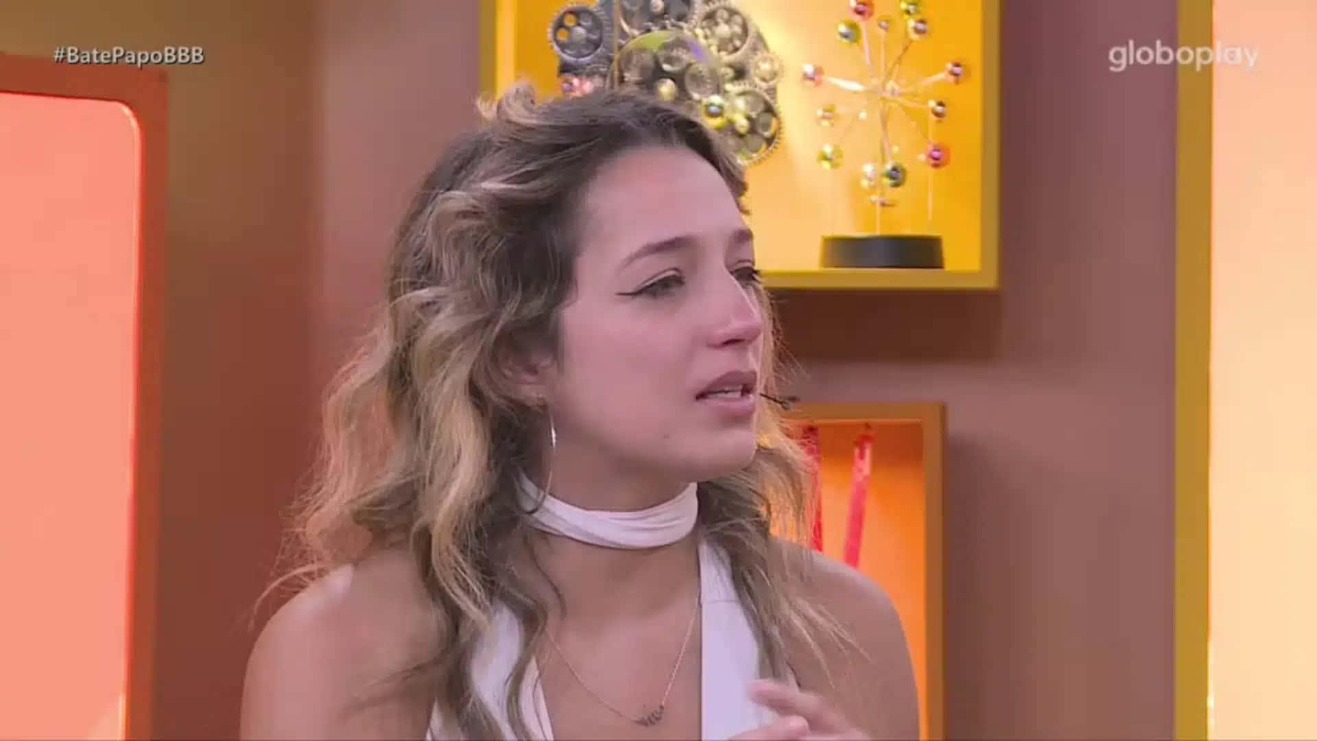 BBB-26-Samira-fica-surpresa-ao-se-ver-falando-mal-de-Ana-Paula