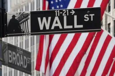 Bolsas de Nova York em queda após alta histórica; tensões com o Irã afetam mercados