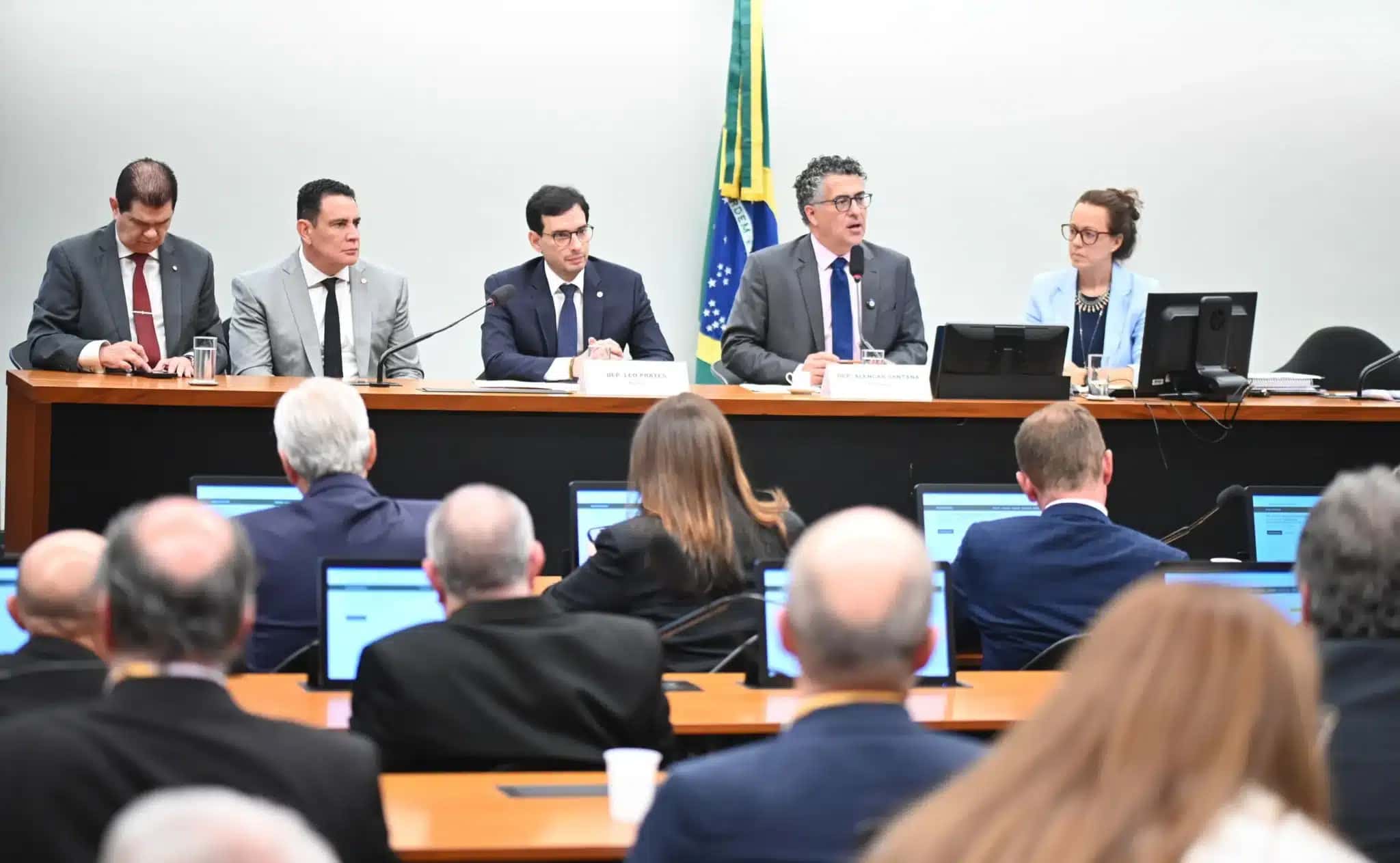 COMISSAO-6X1-05-05-2026-3