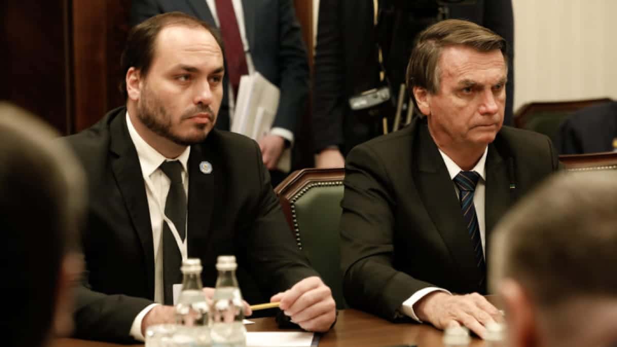 Jair-Carlos-16fev2022-Russia-848×477-1