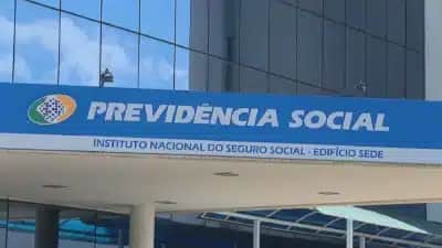 INSS inicia pagamento da segunda parcela do 13º salário antecipado de 2026; saiba quem tem direito!