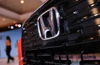Honda Motor enfrenta primeiro prejuízo anual em quase 70 anos e reavalia estratégia elétrica