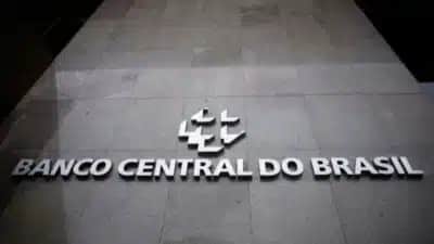 Copom ajusta ciclo de calibração monetária em meio a inflação elevada e conflitos geopolíticos
