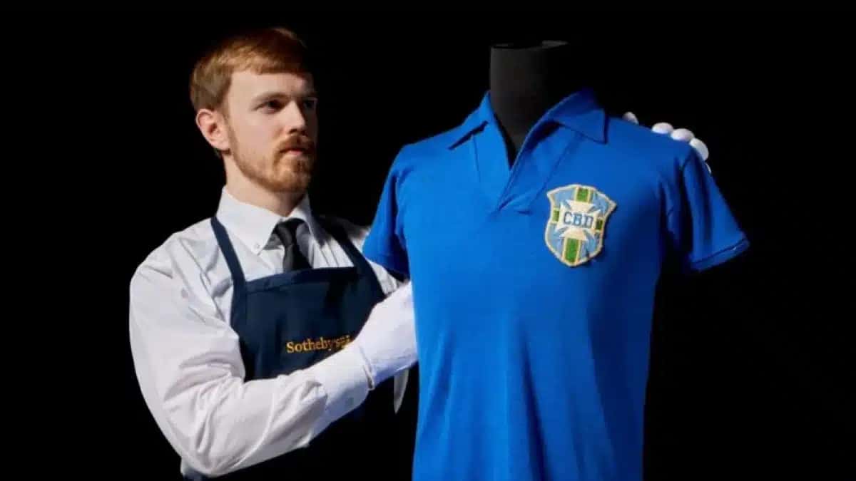 Camisa-Pele-Leilao-Sotheby-848×477-1