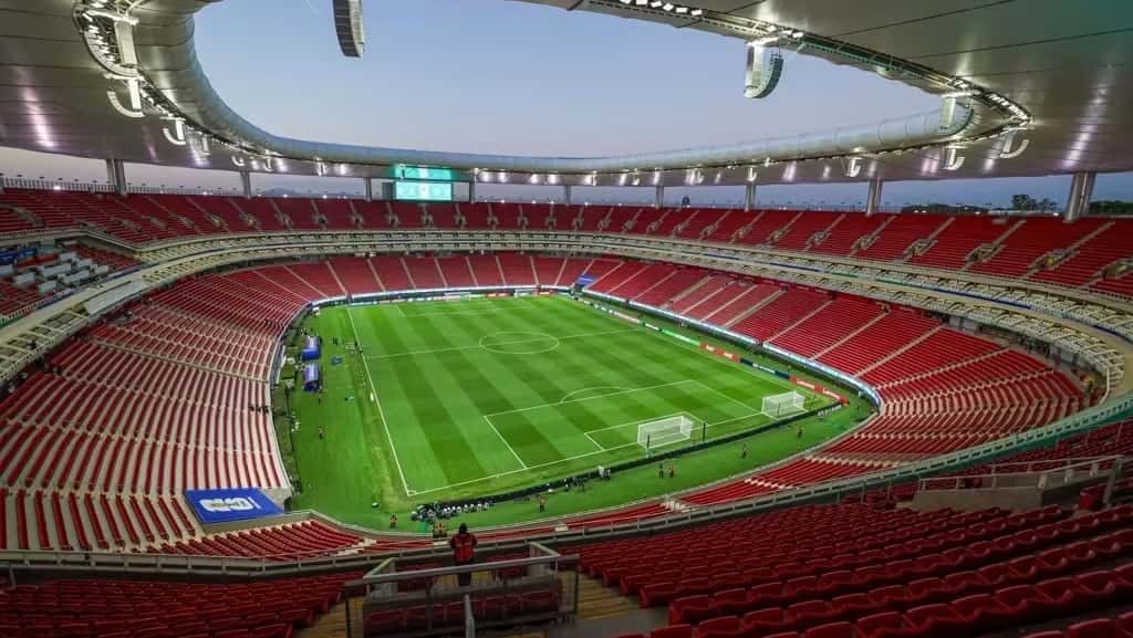 Estadio-Akron-e1774880833450