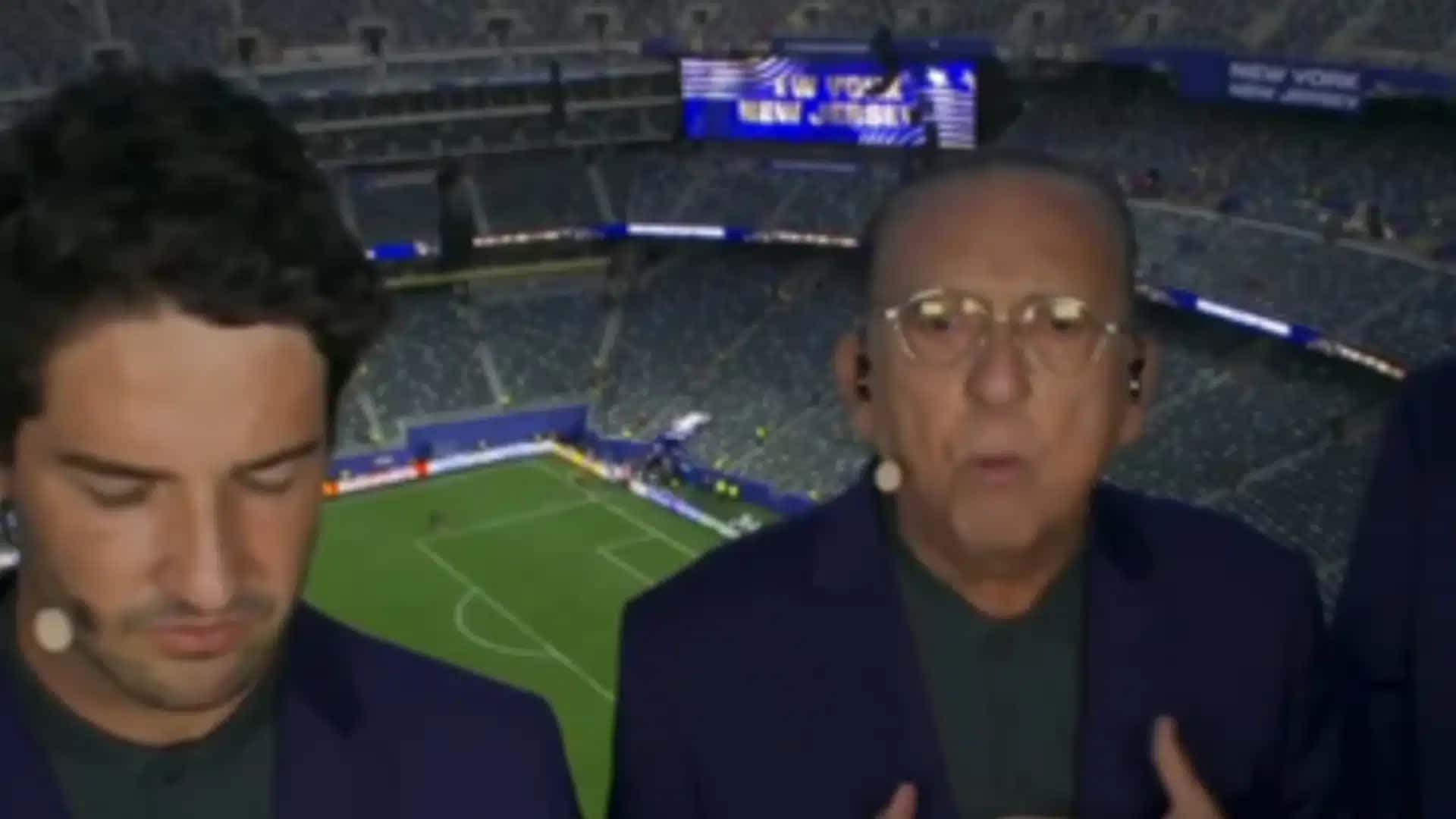 Galvao-Bueno-fica-revoltado-com-torcida-durante-jogo-da-Selecao-no-SBT