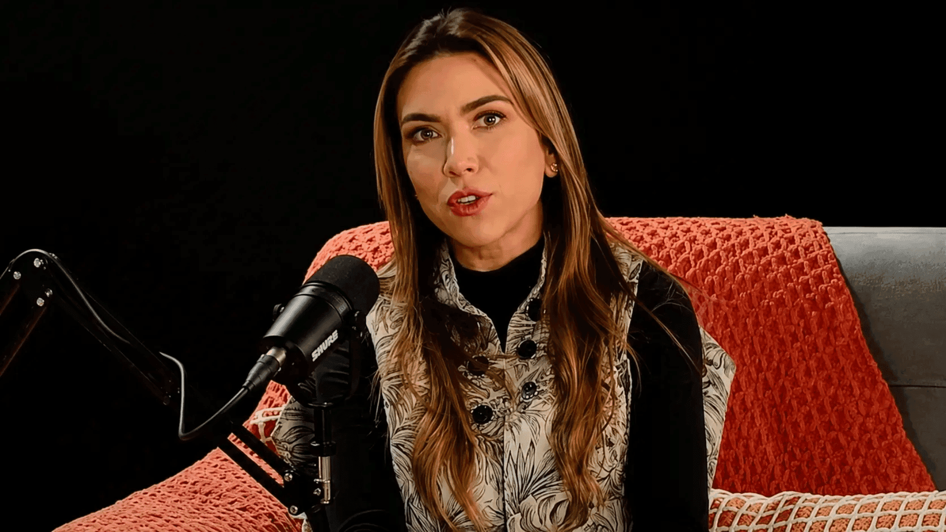 Patricia-Abravanel-chama-famosa-de-crente-chata