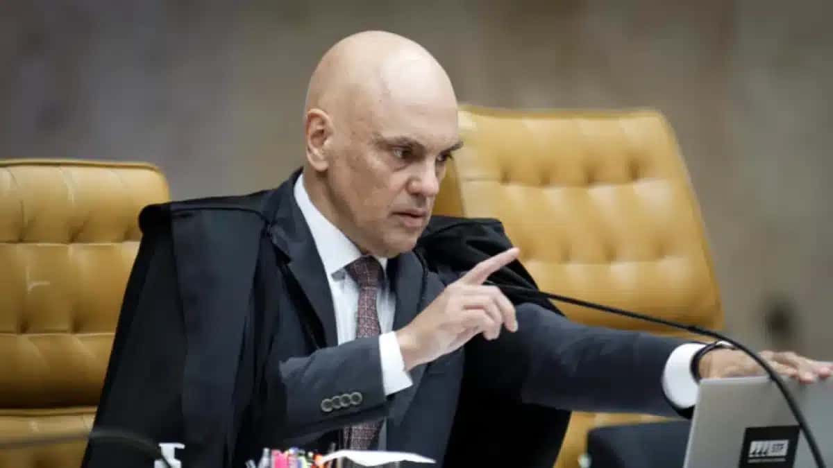 STF-Plenario-SupremoTribunalFederal-FlavioDino-AlexandreDeMoraes-AndreMendonca-Zanin-Fux-72-848×477-2