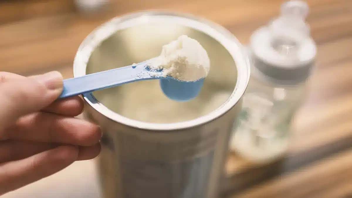 https___cdn.cnn_.com_cnnnext_dam_assets_211115162838-baby-formula-stock