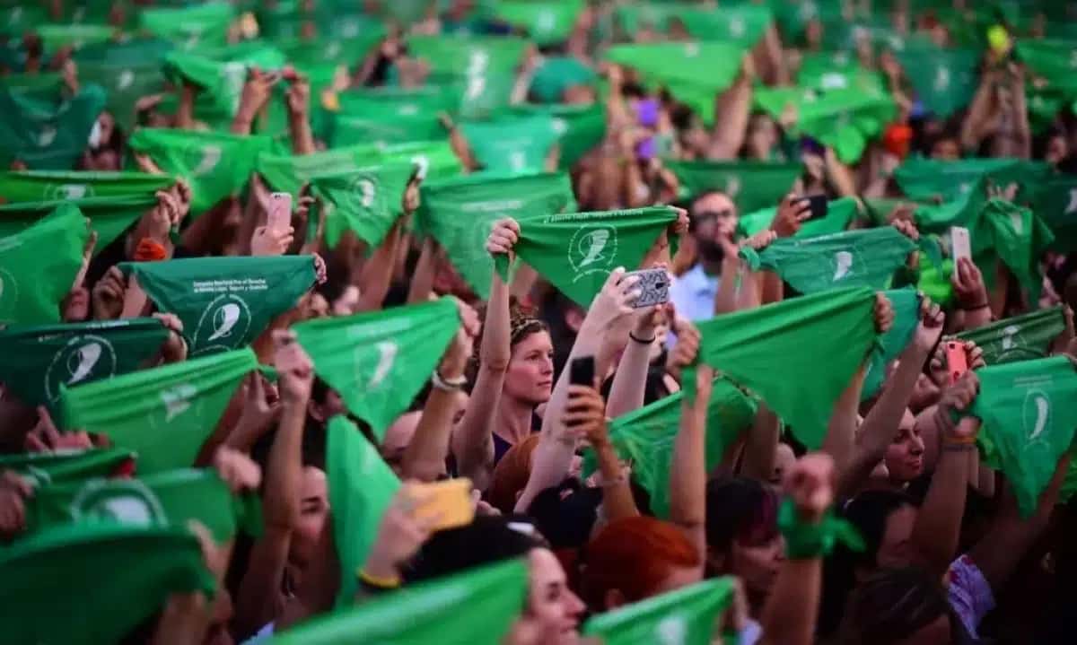 protesto-aborto-Argentina-foto-RONALDO-SCHEMIDT-_-AFP-1024×614-1