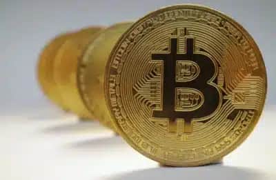 Bitcoin registra queda de 1,46% a US$ 65.762,13 em meio a incertezas e liquidações em Nova York
