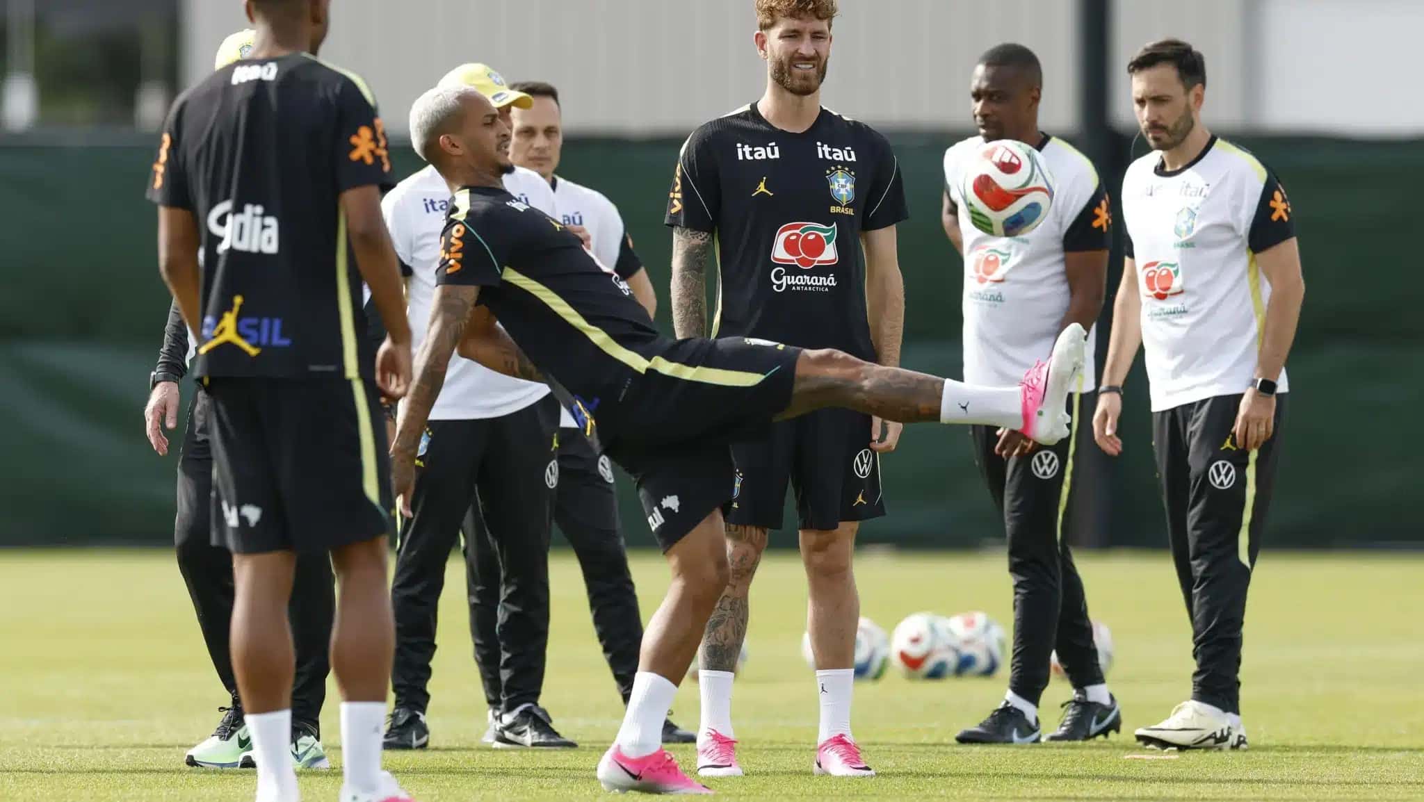 wesley-treino-selecao-brasileira-e1780599518445-1