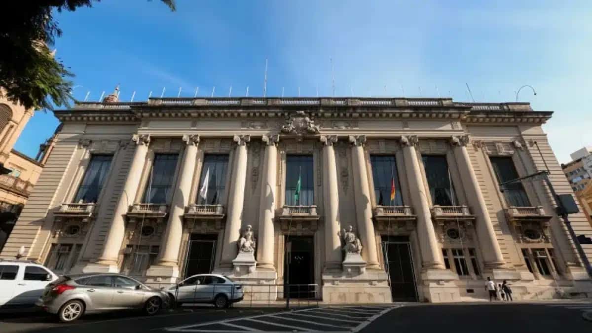 Palácio Piratini é o centro da disputa estadual que começa a ser formalizada pelas convenções partidárias