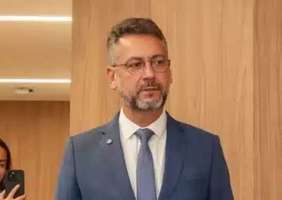 TRE do Amapá mantém condenação de Clécio Luís por propaganda eleitoral antecipada