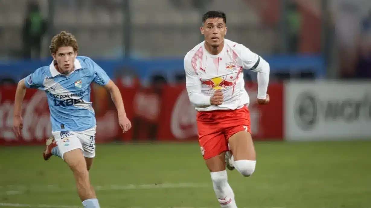 Lance de Sporting Cristal x Red Bull Bragantino
