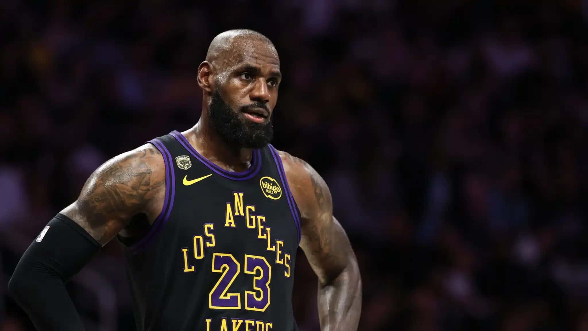 LeBron James trocou os Lakers pelos 76ers
