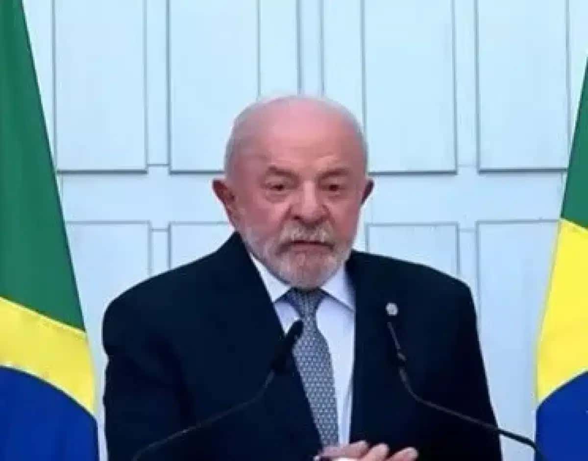 O presidente Luiz Inácio Lula da Silva durante coletiva de imprensa em Genebra, na Suíça