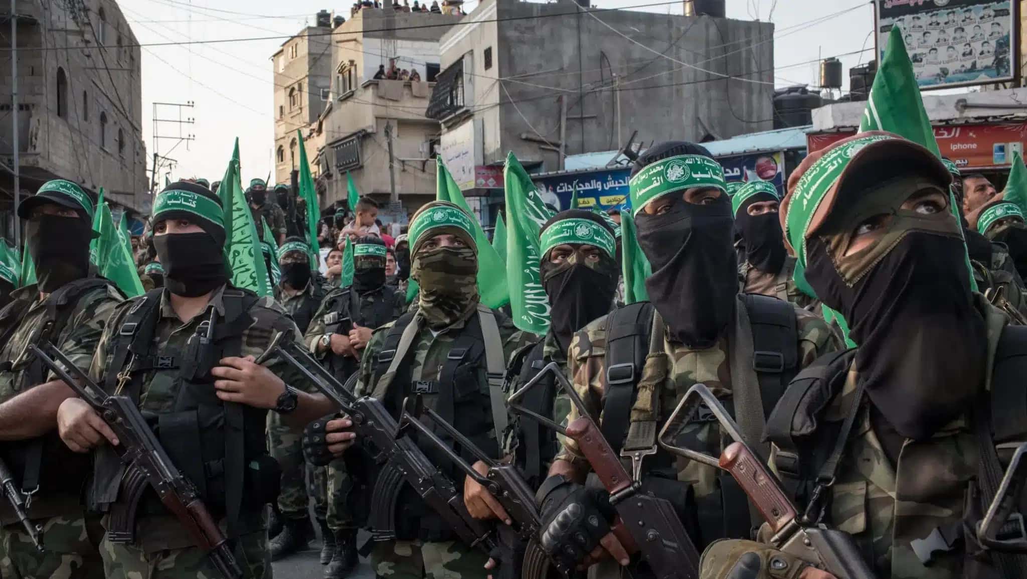 Membros do Hamas durante demonstração militar na Cidade de Gaza em 2017