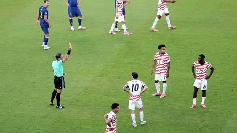 Balogun foi expulso na Copa do Mundo contra a Bósnia
