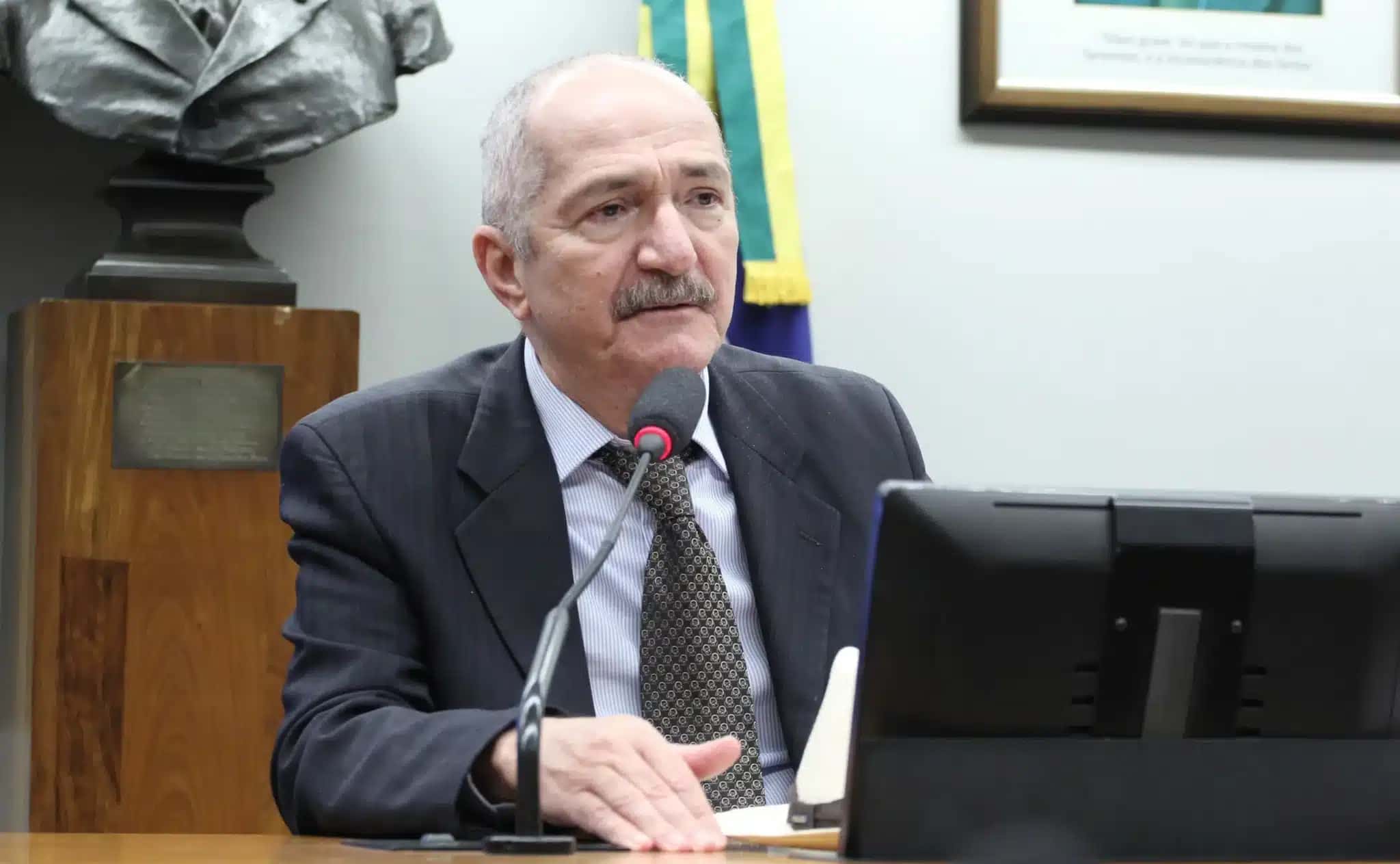 José Aldo Rebelo Figueiredo, ex-deputado federal e ex-ministro de Estado
