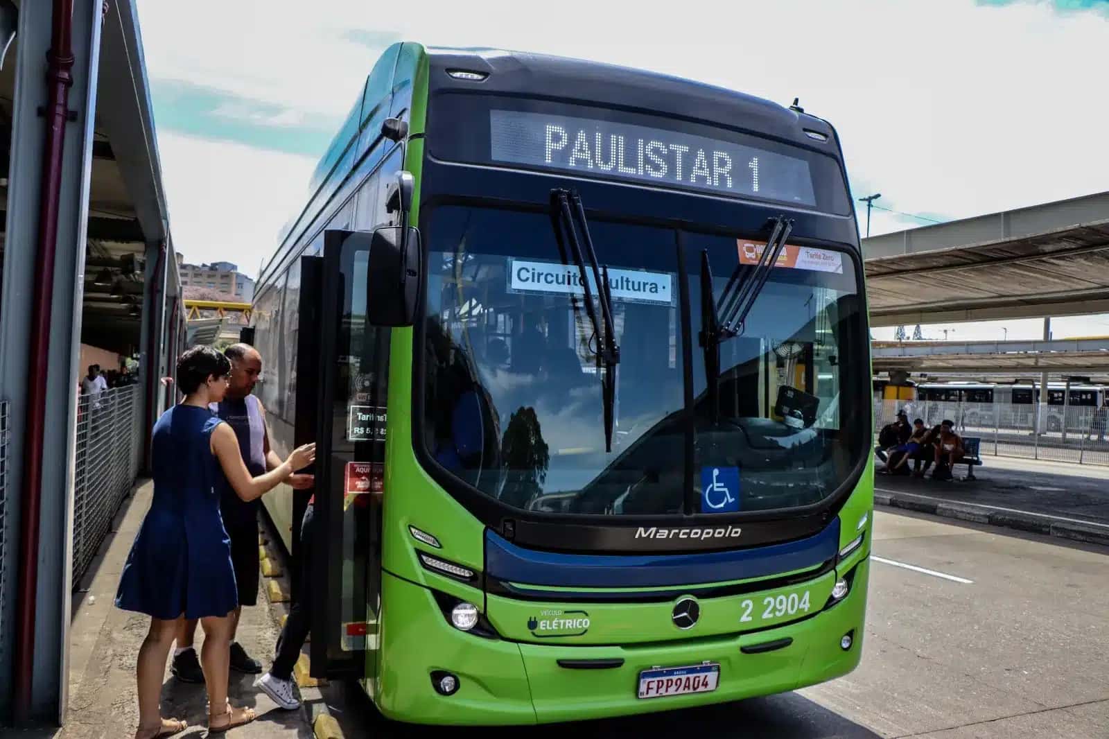 Linhas de ônibus do Paulistar circulam todos os domingos em São Paulo (SP).