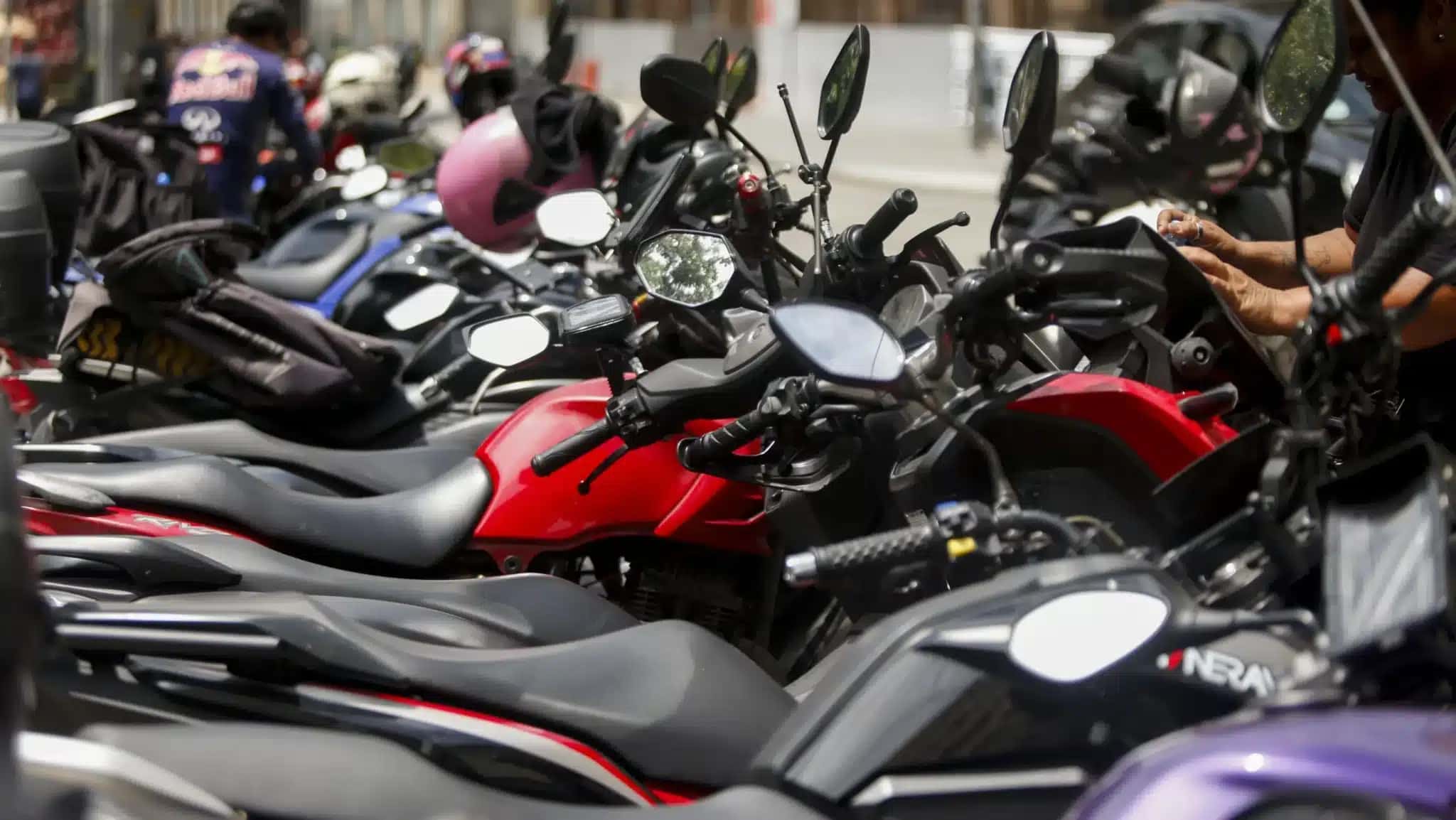 São Paulo (SP), 16/01/2025 - Aplicativo 99, lança serviço de Moto Taxi em São Paulo, contrariando norma da prefeitura que proíbe o serviço. Foto: Paulo Pinto/Agência Brasil