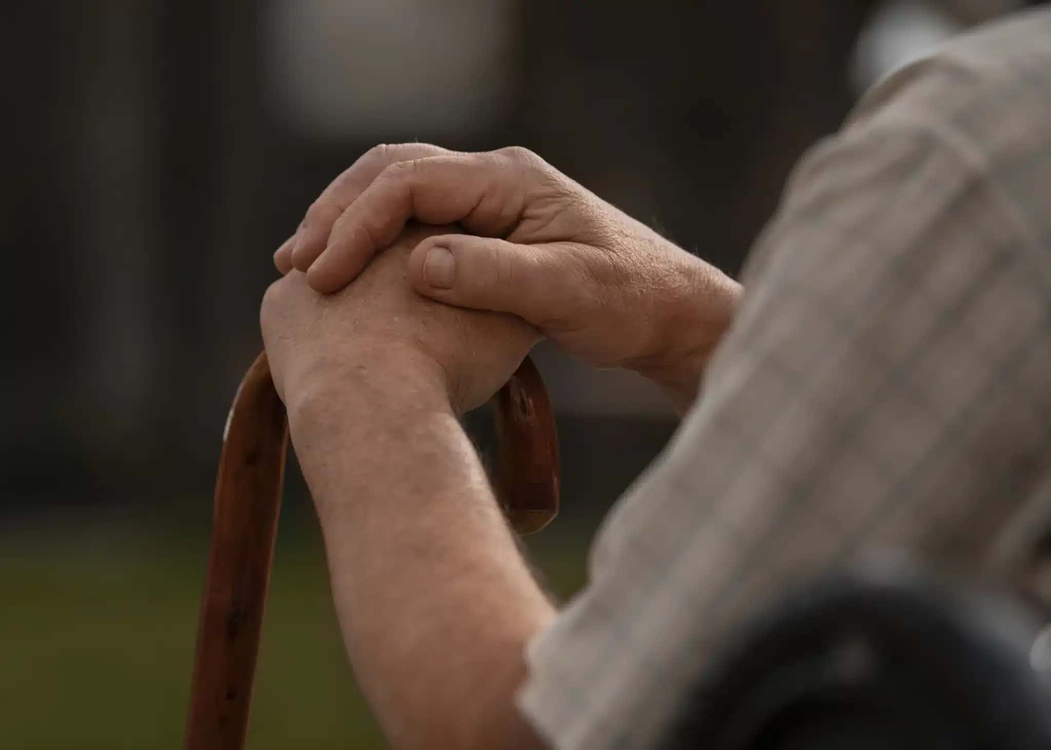 No entanto, após nove meses, novos exames concluíram que ele nunca teve câncer