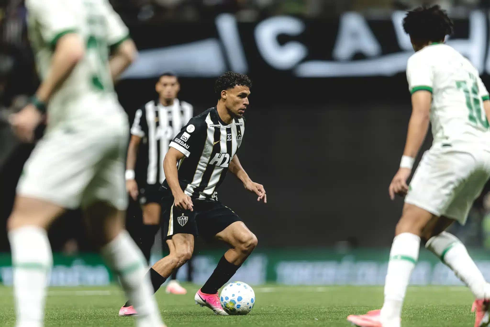 Equipes tiveram dificuldades para fazer gols na Arena MRV