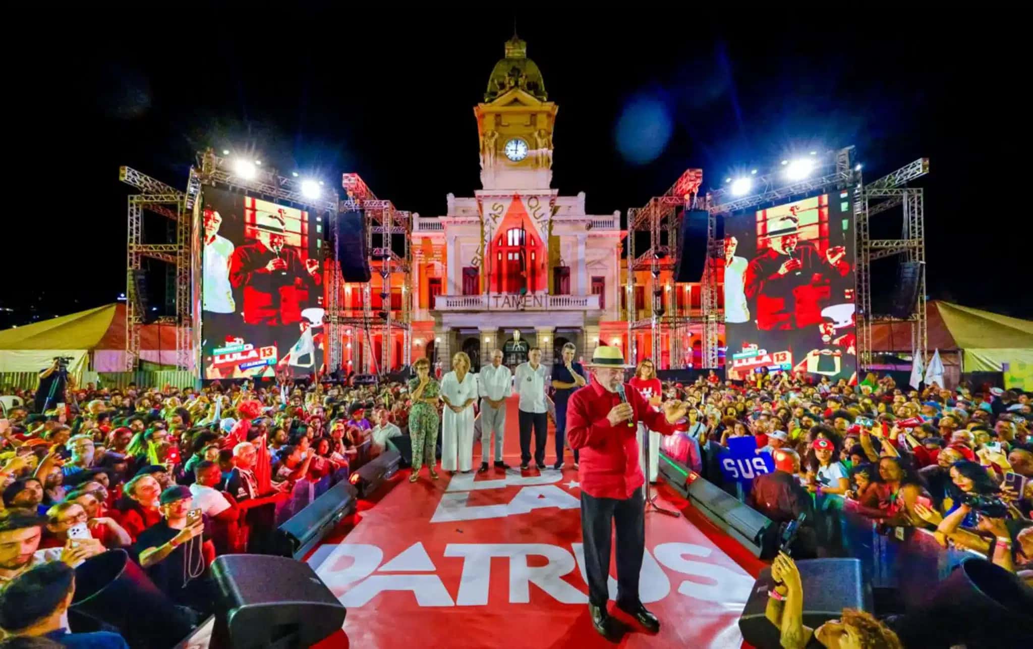 O presidente da República, Luiz Inácio Lula da Silva, durante ato de campanha em Belo Horizonte: o evento “Lula em Belo Horizonte: O Brasil Pronto Pra Mais”, realizado na Praça da Estação, Belo Horizonte – MG.