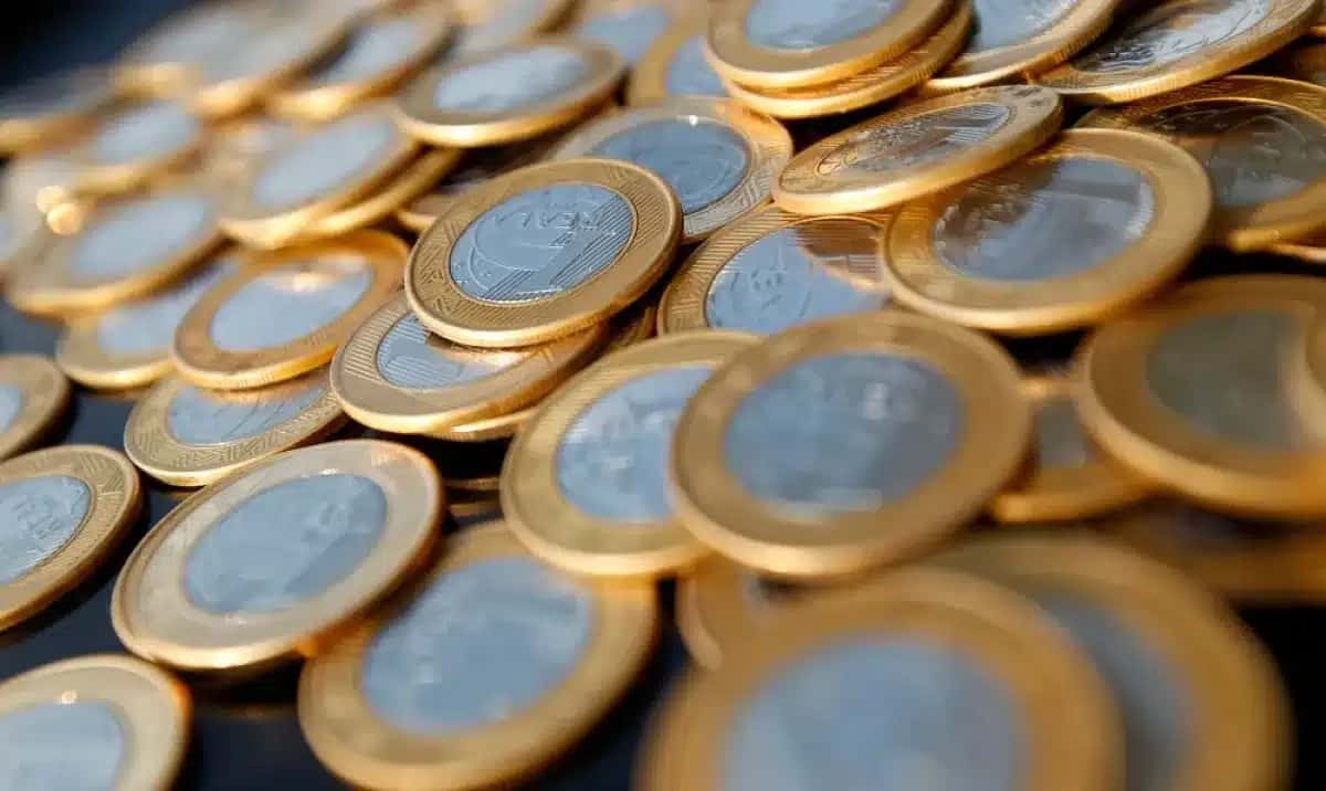 Moedas de real: IFI aponta que apenas R$ 25,9 bilhões foram destinados a investimentos em 2021