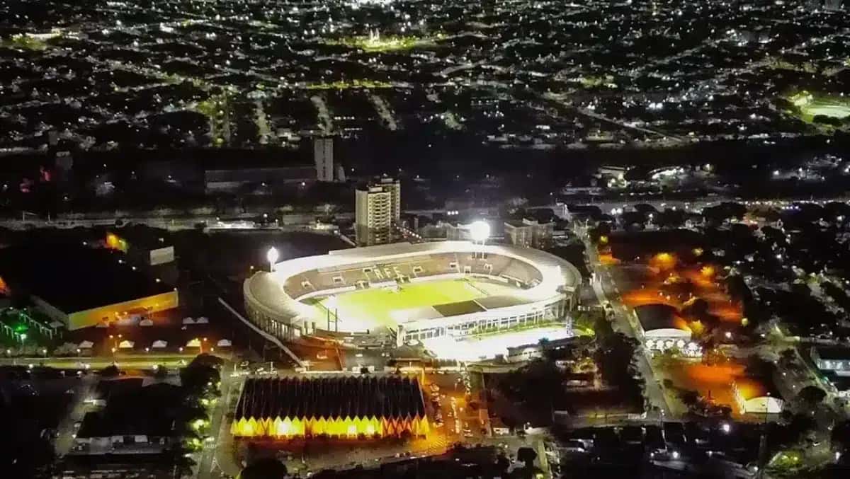 Arena Fonte Luminosa, casa da Ferroviária