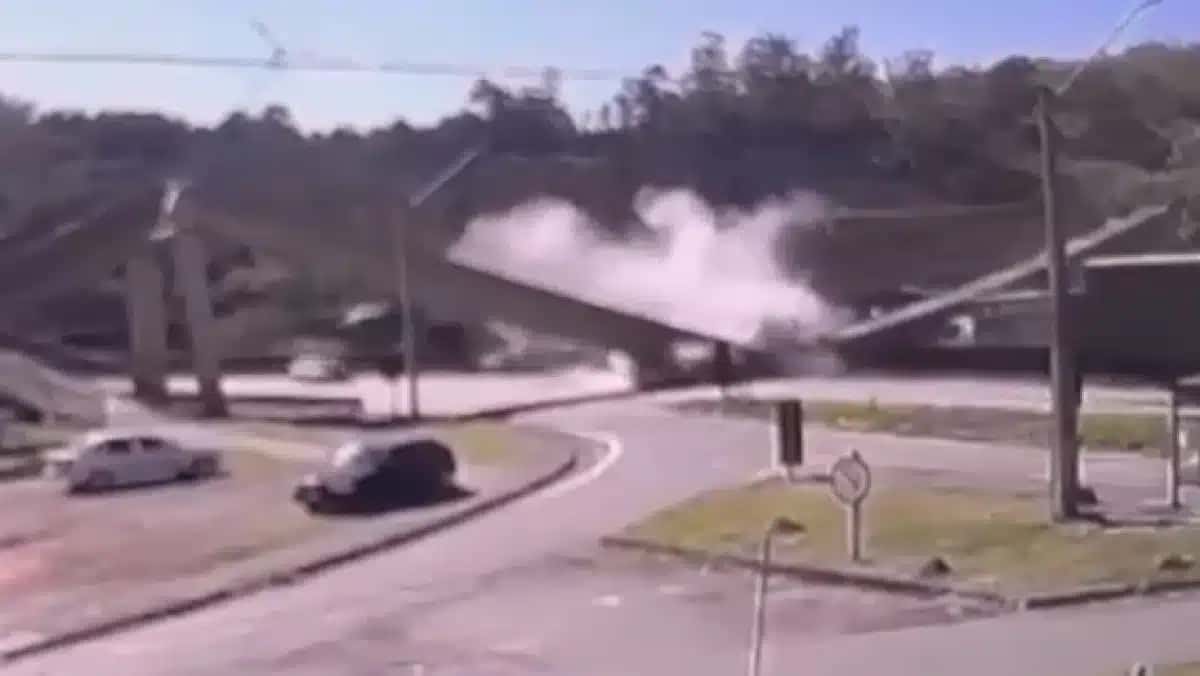 Duas pessoas morreram após a passarela desabar no Km 4 da BR-381