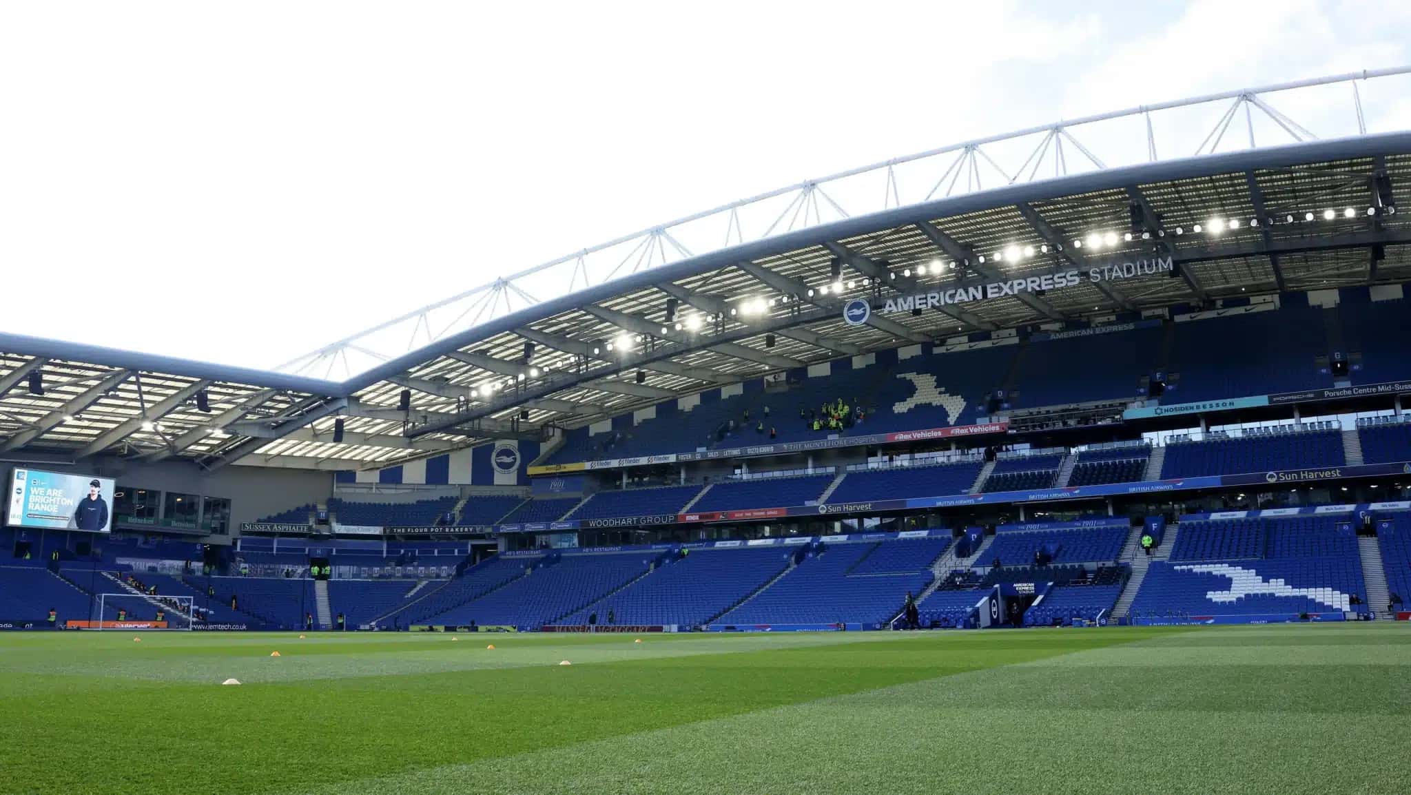 American Express Stadium (conhecido como Falmer Stadium), casa do Brighton