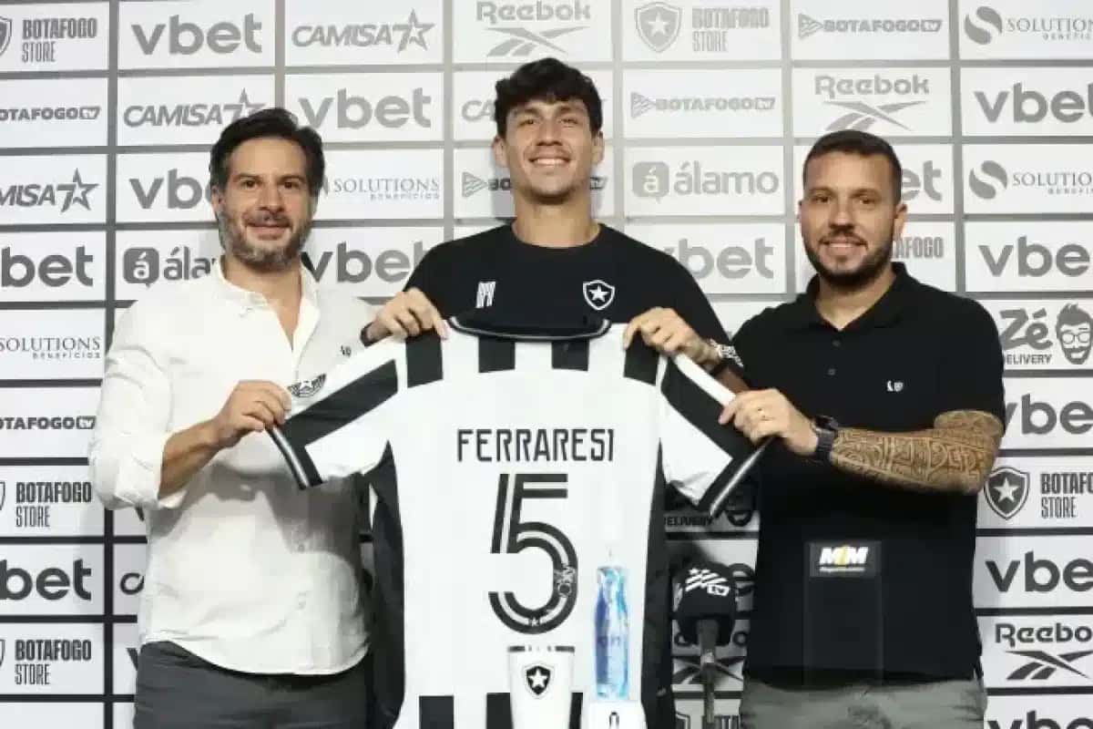Logo que chegou, Ferraresi se consolidou como titular do Botafogo