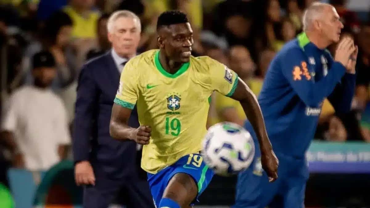 Luiz Henrique, atacante da Seleção Brasileira, em partida contra o Chile
