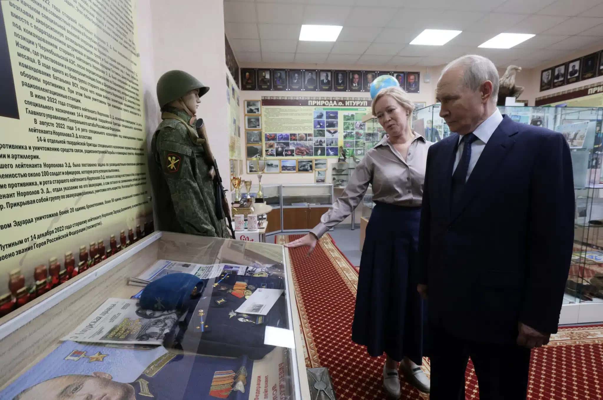 Presidente da Rússia,, Vladimir Putin, visita Iturup, uma ilha do arquipélago das Ilhas Curilas, objeto de disputa com o Japão 13 de agosto de 2026