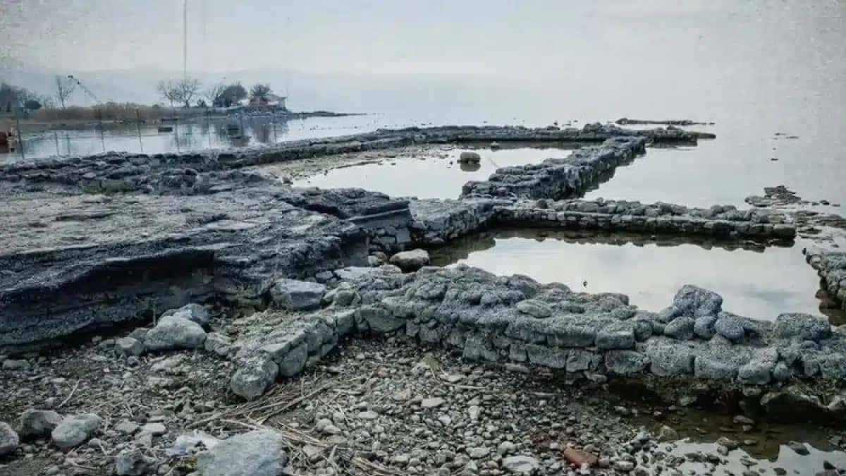 Basílica de São Neófito no Lago Iznik, antiga Niceia