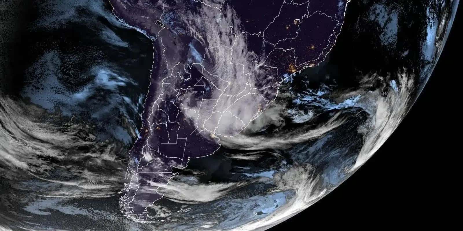 Movimentação de nuvens no Sul do Brasil em 19 de agosto