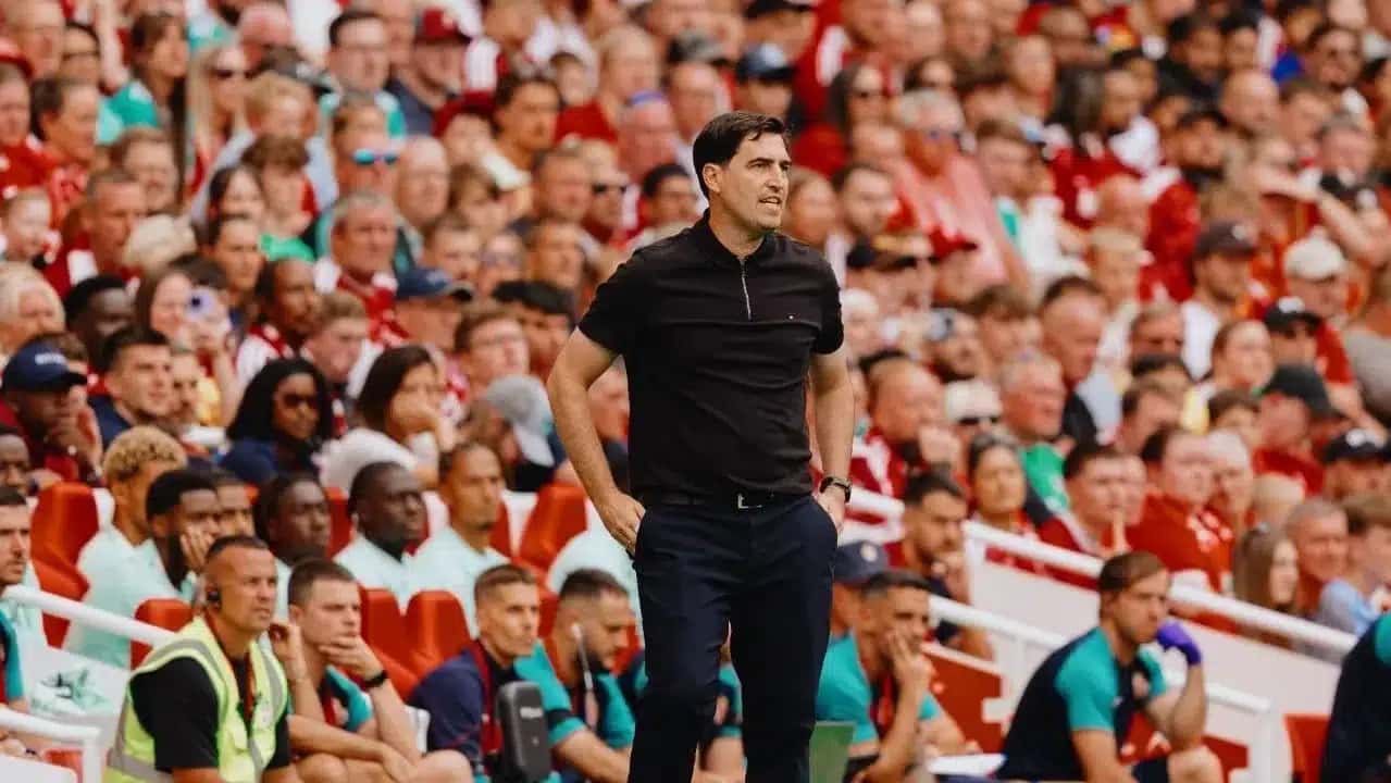 Andoni Iraola, treinador do Liverpool