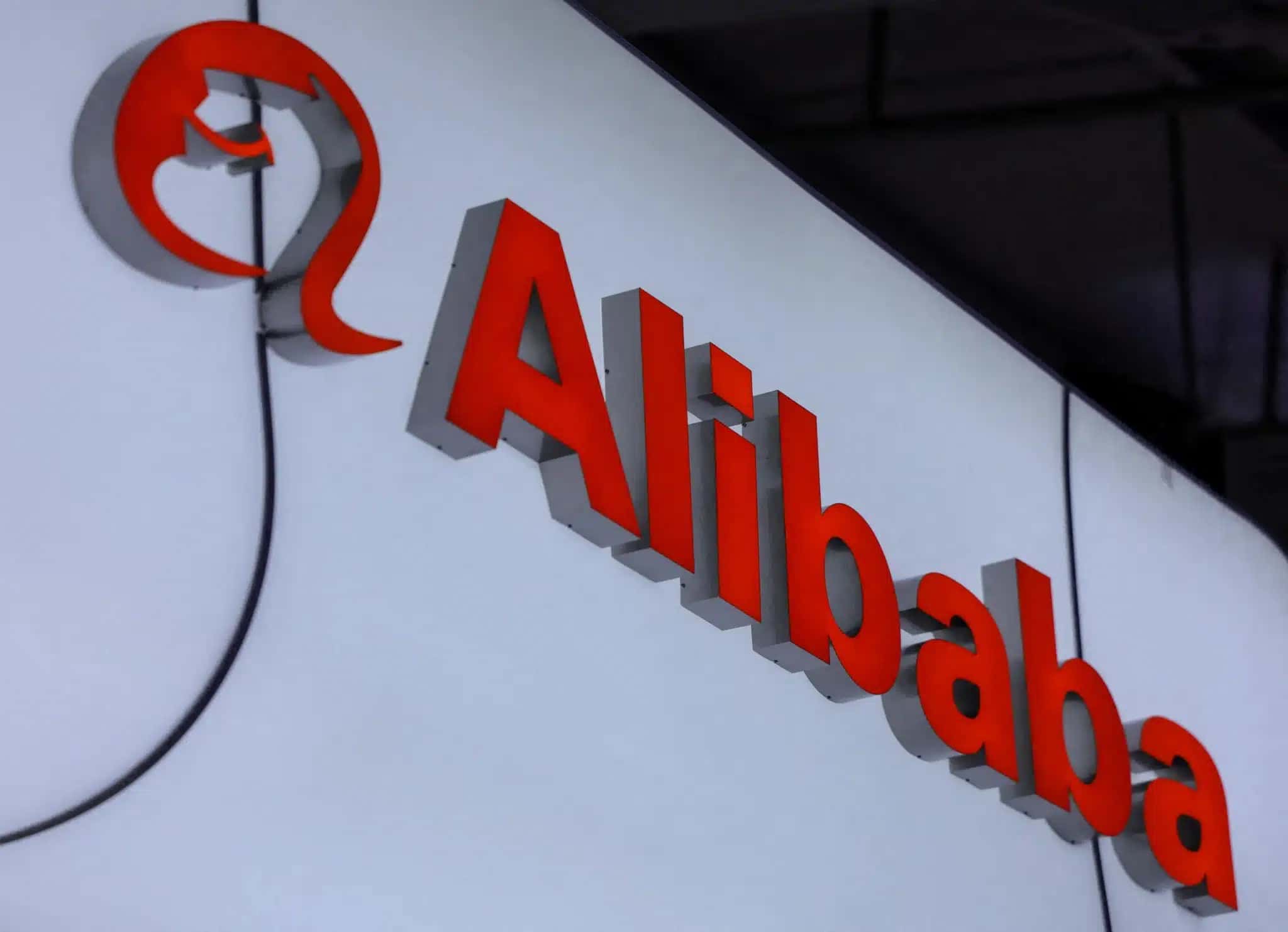 Logotipo da Alibaba em estande na Feira Internacional de Comércio de Serviços da China (CIFTIS), em Pequim, em 10 de setembro de 2025