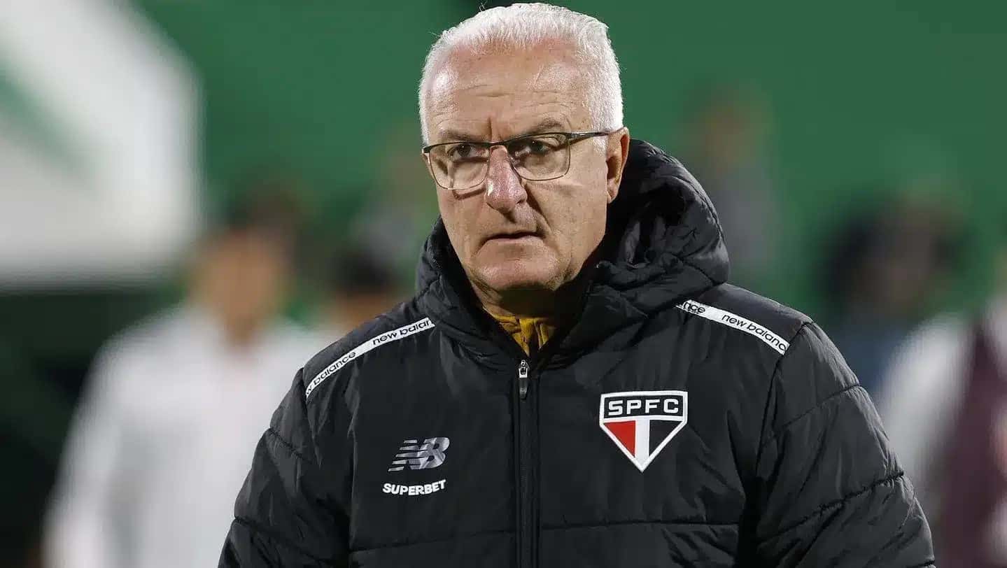 Dorival Jr durante Chapecoense x São Paulo