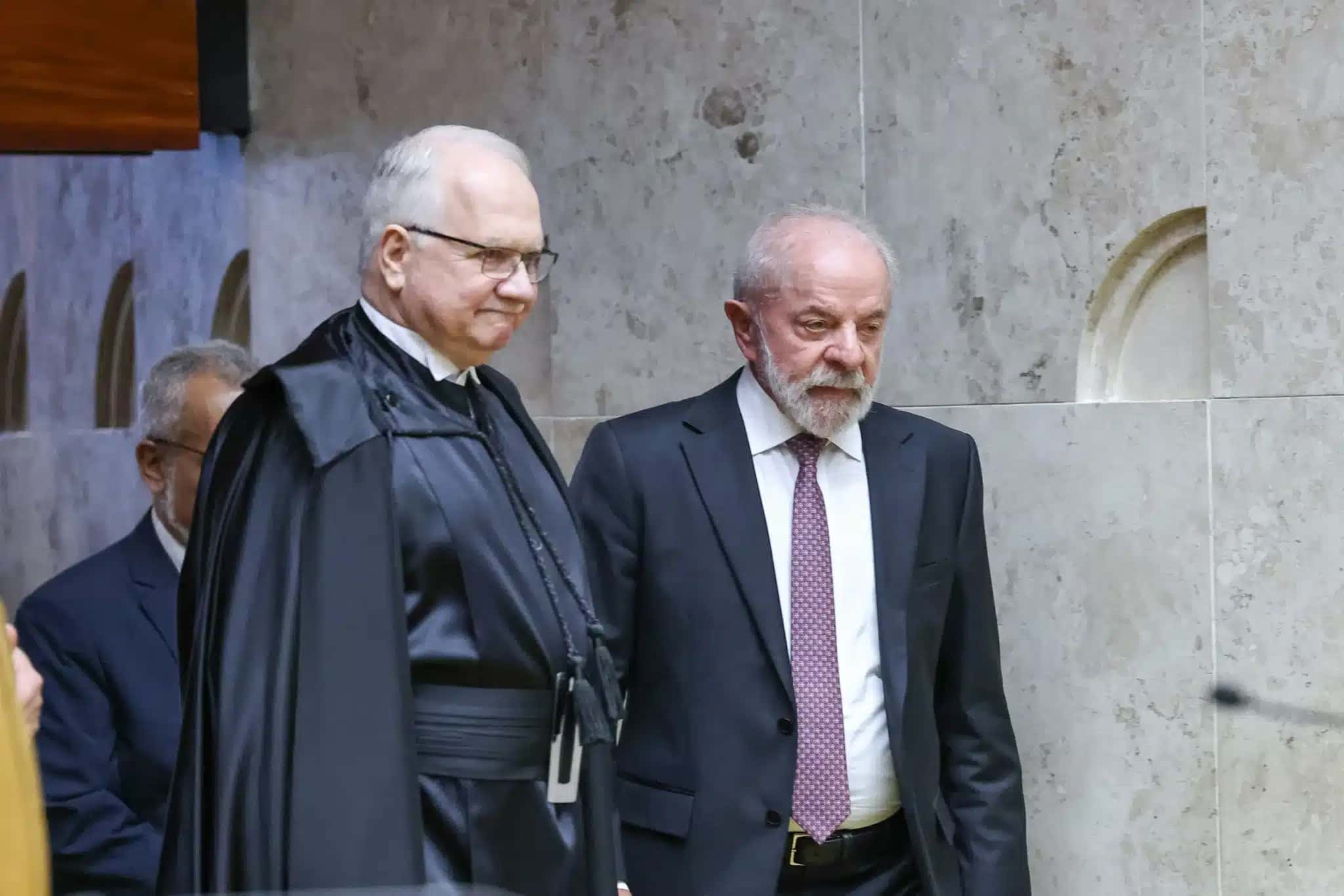 O presidente do STF, ministro Edson Fachin, e o presidente da República, Luiz Inácio Lula da Silva