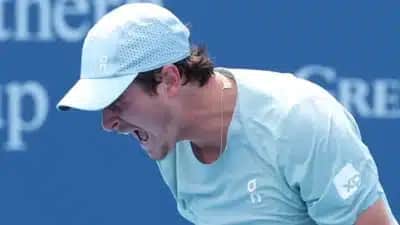 João Fonseca conquista décima vitória em Masters 1000 e iguala marca de Gustavo Kuerten de 2003