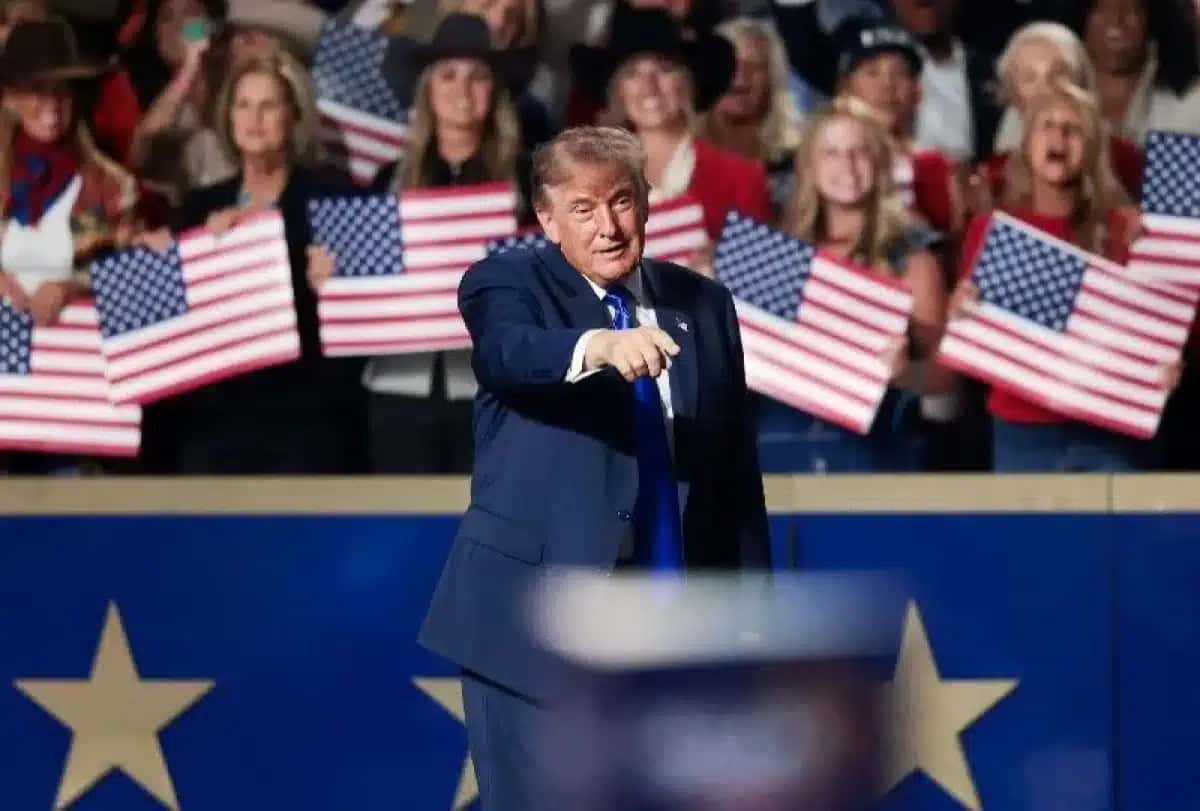 Donald Trump participa da Convenção Nacional Republicana para as eleições de meio de mandato, em Dallas, Texas, em 9 de setembro