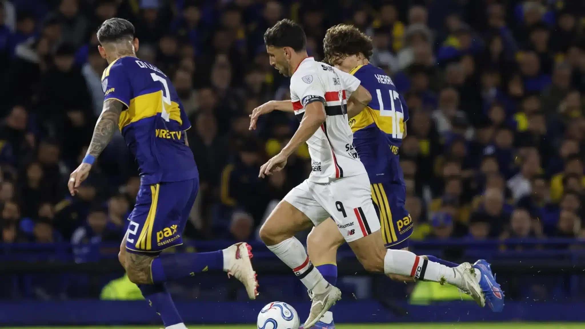 Boca Juniors saiu na frente do São Paulo nas quartas da Sul-Americana