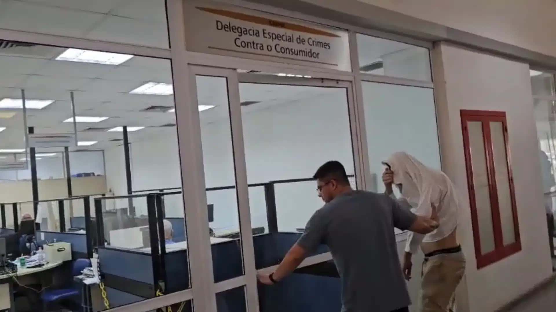 Ronaldo da Silva Sampaio foi preso em flagrante enquanto realizava um procedimento como dentista