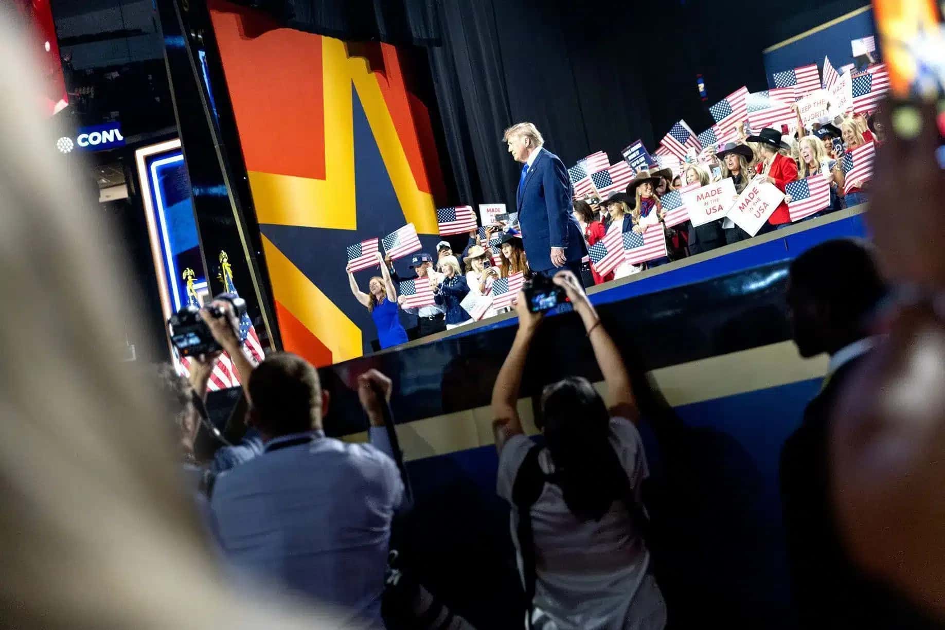 Donald Trump em inédita convenção de Meio de Mandato (09.09.26)
