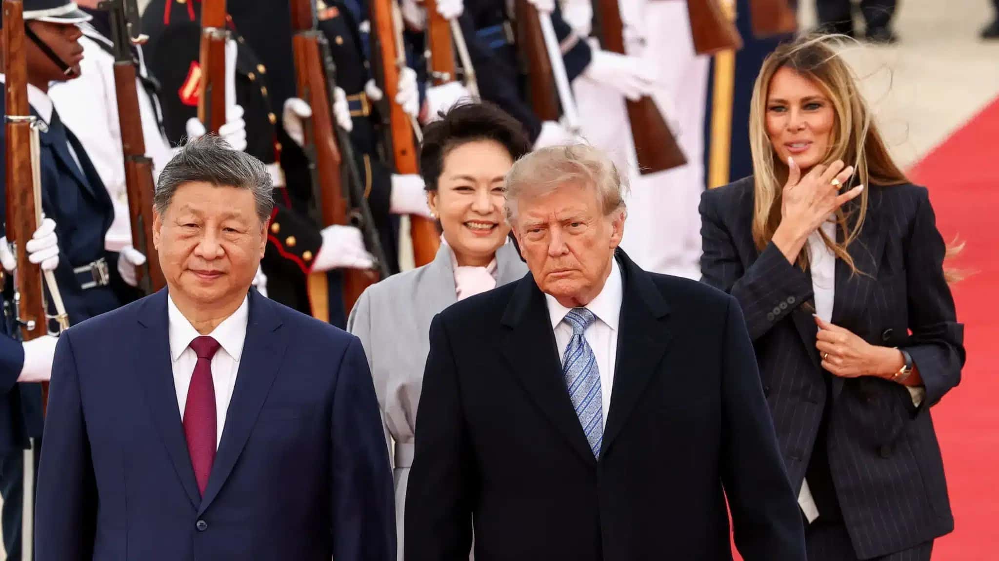 Presidente dos EUA, Donald Trump, ao lado do presidente da China, Xi Jinping 23 de setembro de 2026 REUTERS/Kevin Lamarque